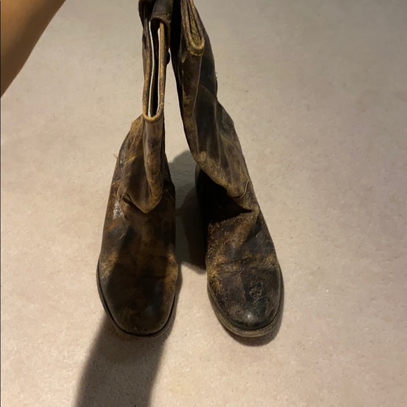 Frye boots size 8 - Picture 2 of 4